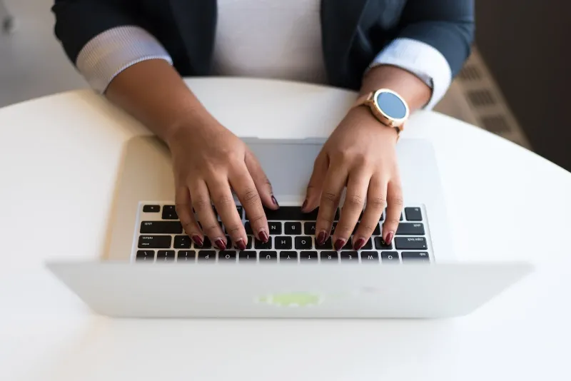 Expertise Comptable Axée sur la Technologie à Marseille